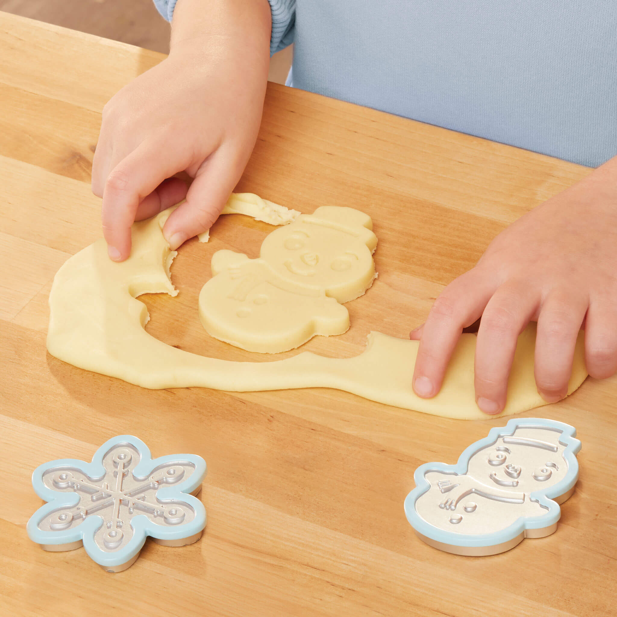 Creative Chefs™ Holiday Cookie Kit - Image 6